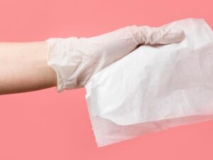 Como Usar Lenços Umedecidos Geriátricos